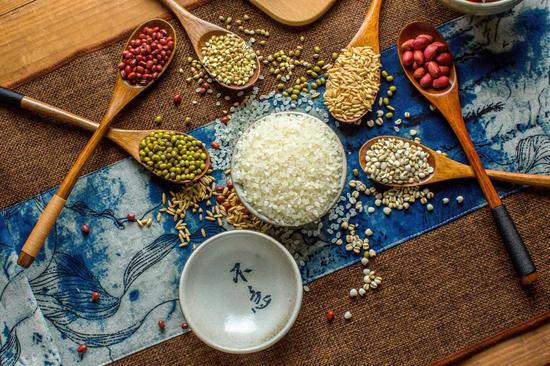 Cr: the creativity of the worm