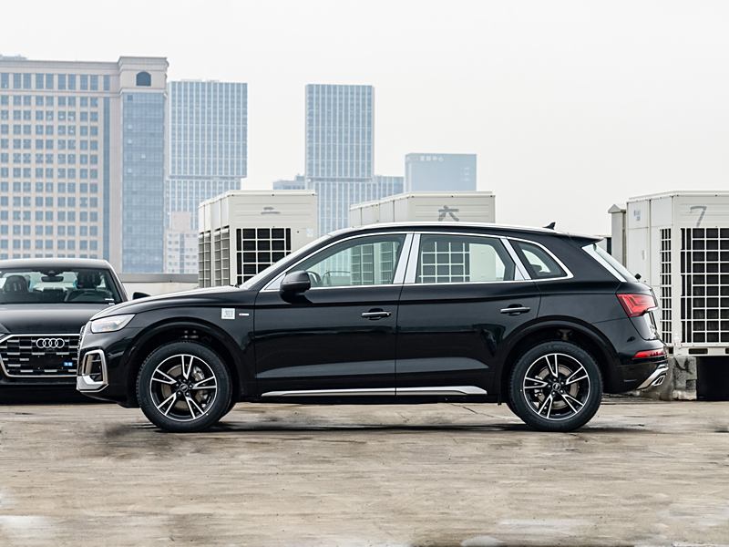 上海奥迪Q5L年末降价狂欢，最新报价24.33万！优惠不等人