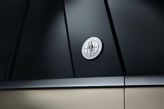 Elegant style, flagship pilot, Lincoln Navigator blue silver version debut _fororder_image003