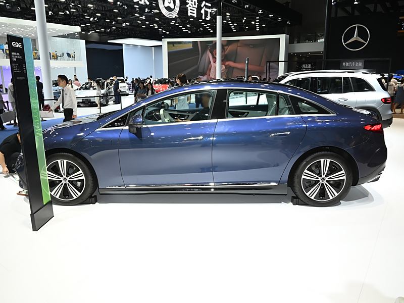 潮州奔驰EQE降价消息，最新报价35.3万！优惠不等人