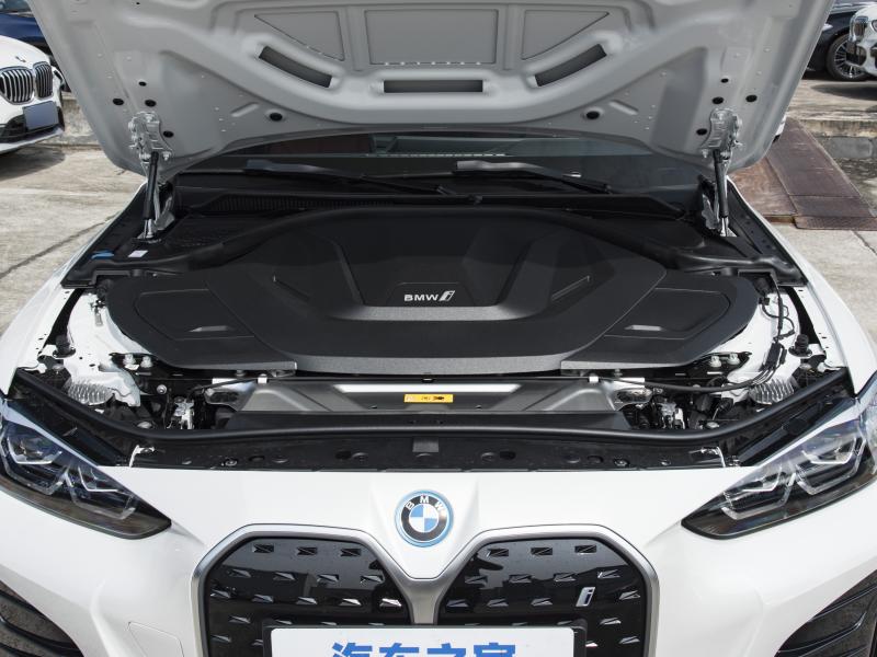 东莞宝马i4正在优惠！最低售价34.39万，不容错过