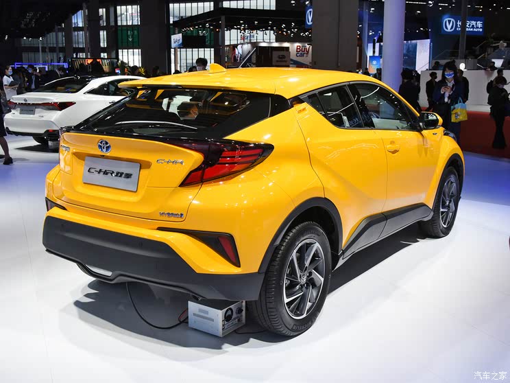 GAC Toyota C-HR 2021 Dual-engine 2.0L E-CVT Premium Edition